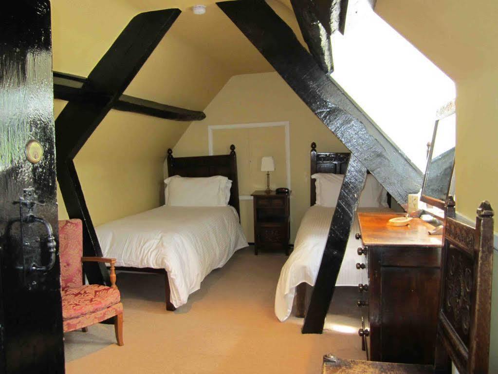 The Three Cocks Coaching Inn Glasbury Luaran gambar